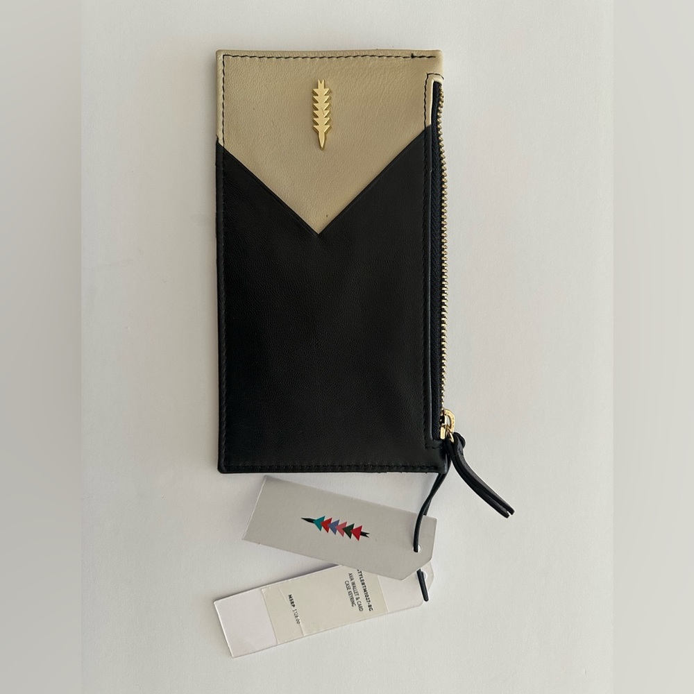Thacker Black and Cream Wallet - Picture 4 of 4